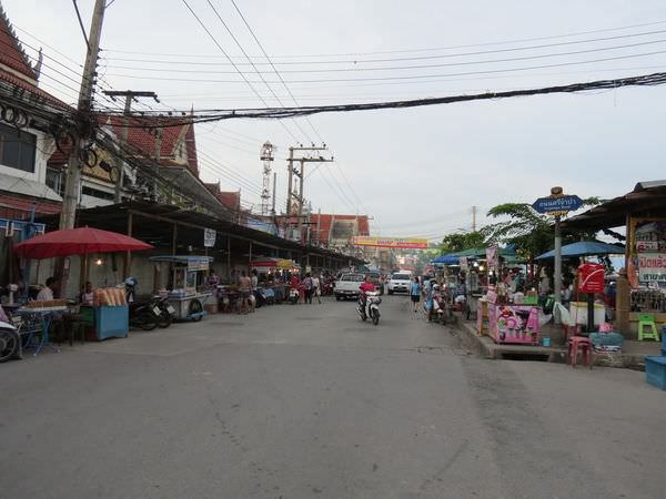 美功鐵道市場(Maeklong Railway Market), 泰國, 夜功府, 美功