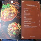 天降財富河畔餐廳(ร้านลาภลอย ยอดพิมาน), 點菜單(menu)