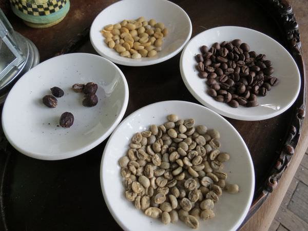 大鋤花間咖啡生態農場, 裝潢佈置, 咖啡豆