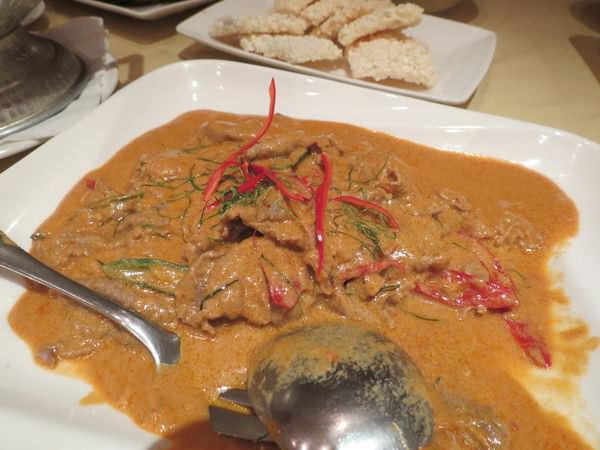 湄河餐廳, 餐點, 辣炒椰汁牛肉