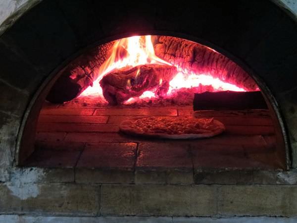 窯很大 柴燒窯烤披薩, 宜蘭縣, 頭城鎮