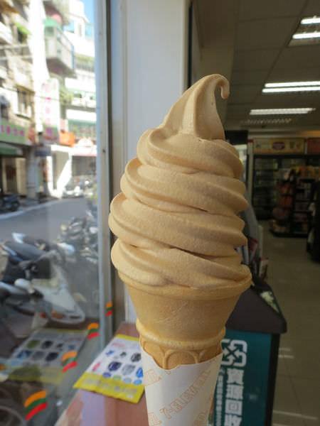 便利商店美食, 7-11, 北海道霜淇淋, 生牛奶糖口味