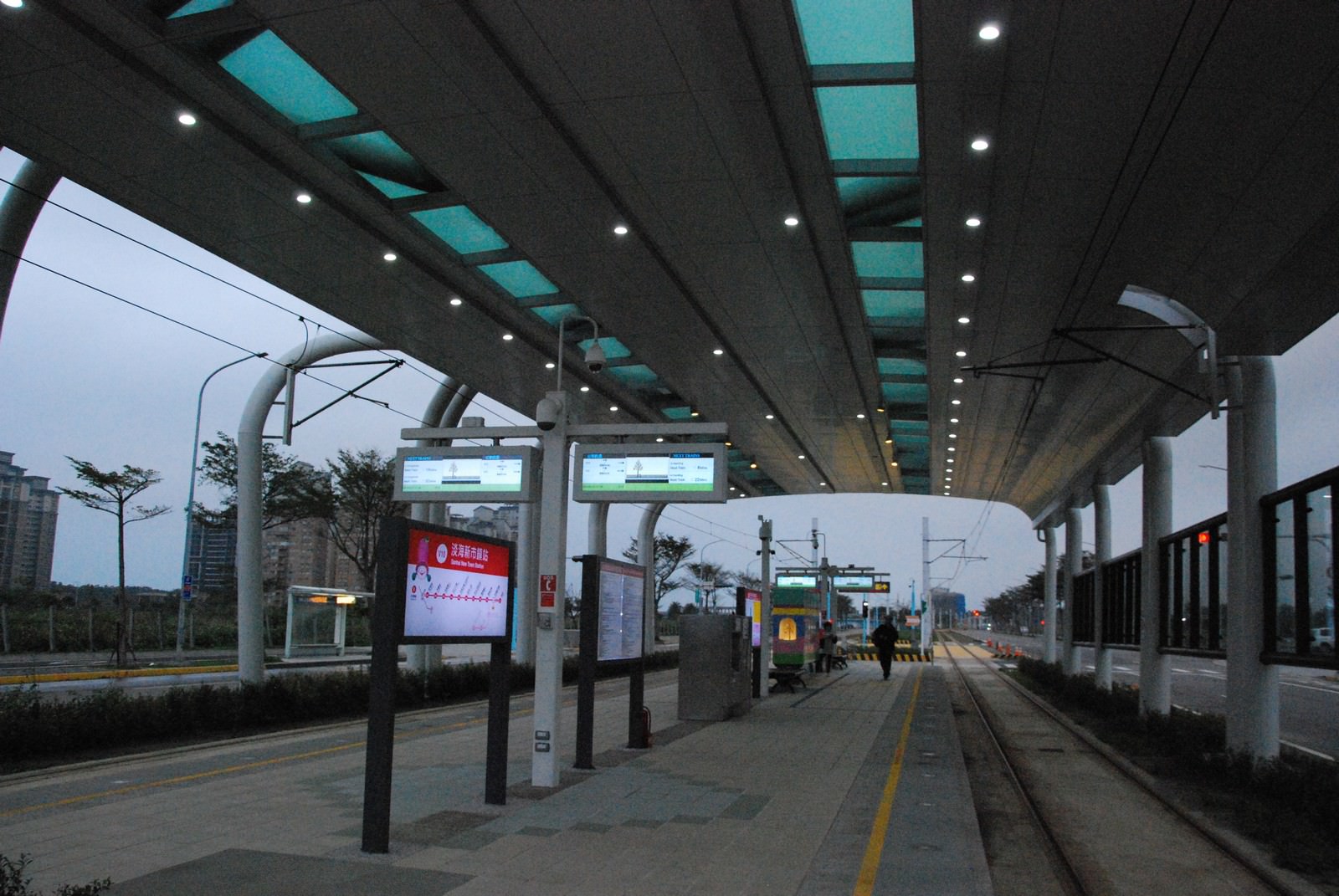 淡海輕軌綠山線, 輕軌淡海新市鎮站, 車站月台